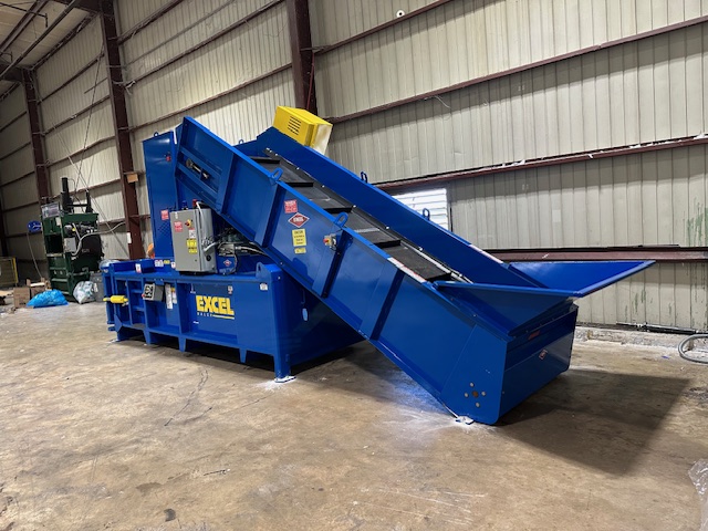 Excel EX63 Baler with Conveyor - Conveyor view